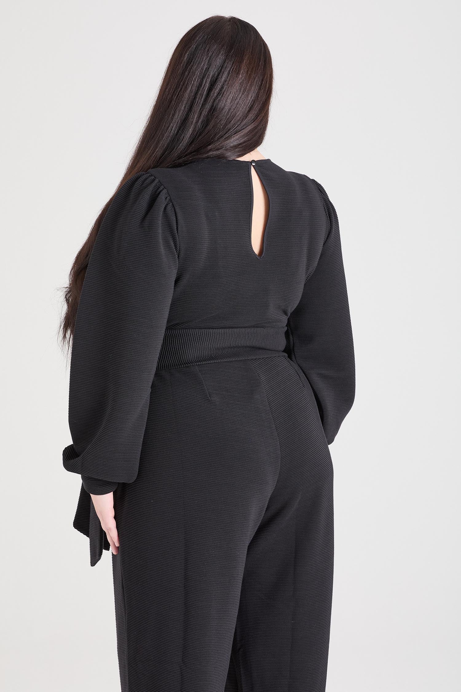 Ottoman Langärmliger Wickel-Jumpsuit - Schwarz