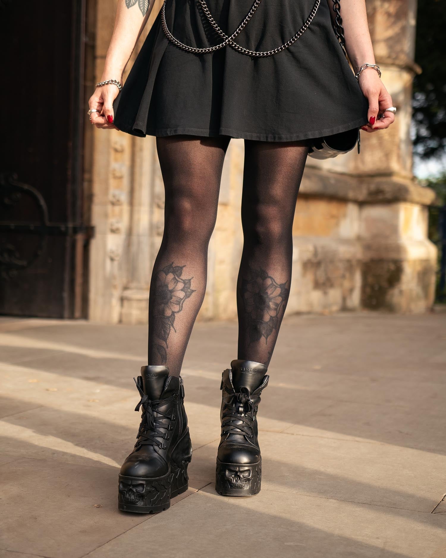 50 Den Halbblickdichte Halo Strumpfhose – Liquorice