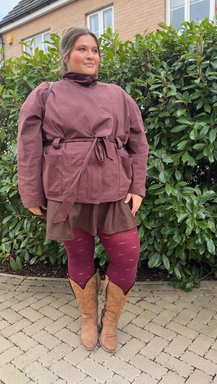 Woll-Spitzenstrumpfhose – Ditsy Diamond – Kirschrot
