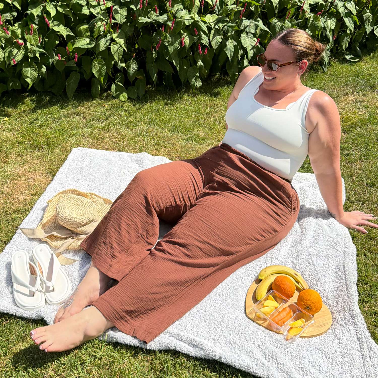 Noor Weite Hose aus Baumwoll-Musselin – Braun