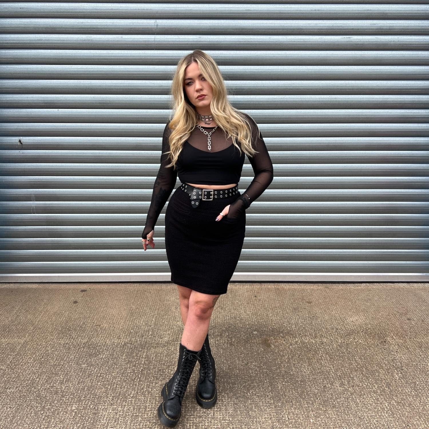 Cropped Mesh Top - Schwarz