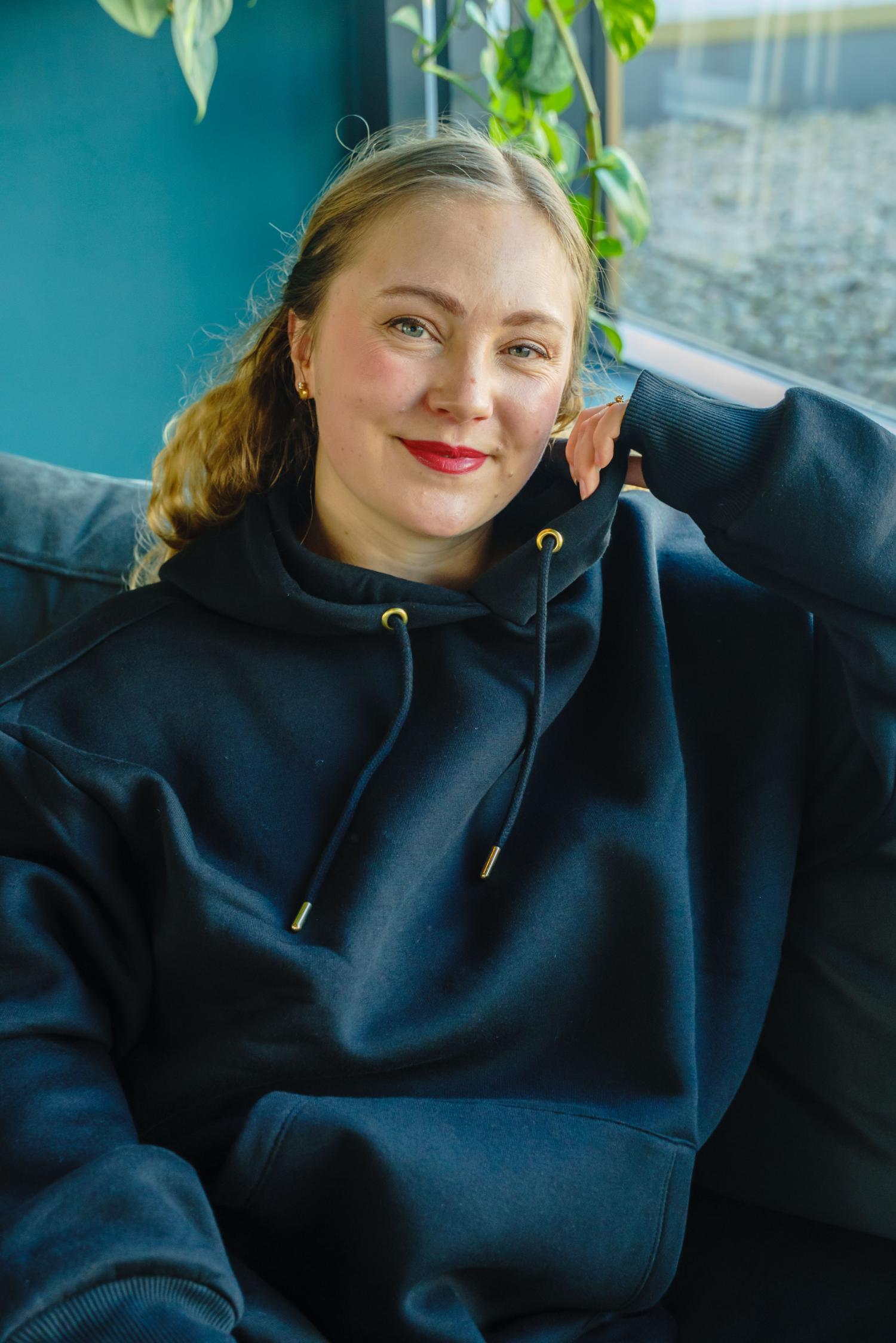 ACOTAR Longline Hoodie – Sieben Höfe