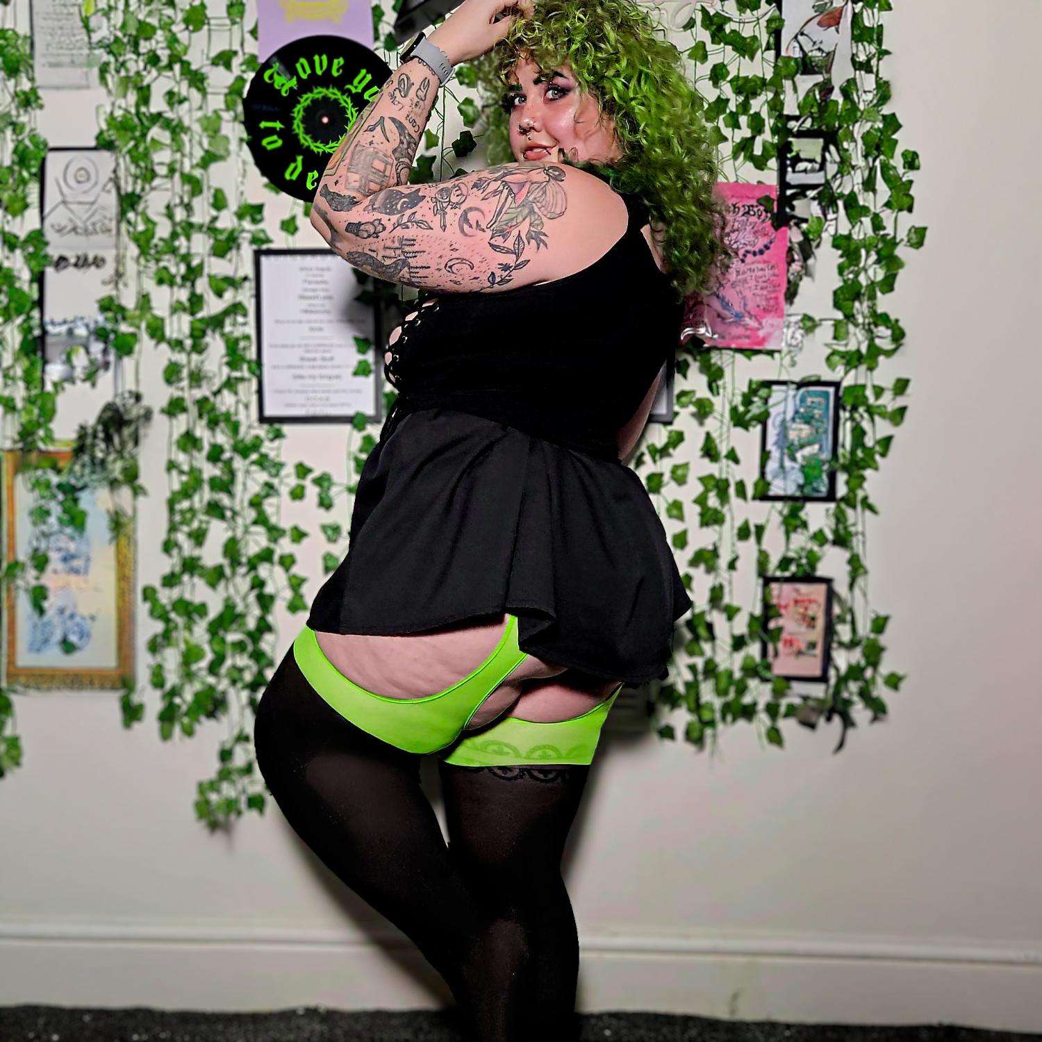 Neon-Strumpfhose in Strumpf-Optik – Wicked