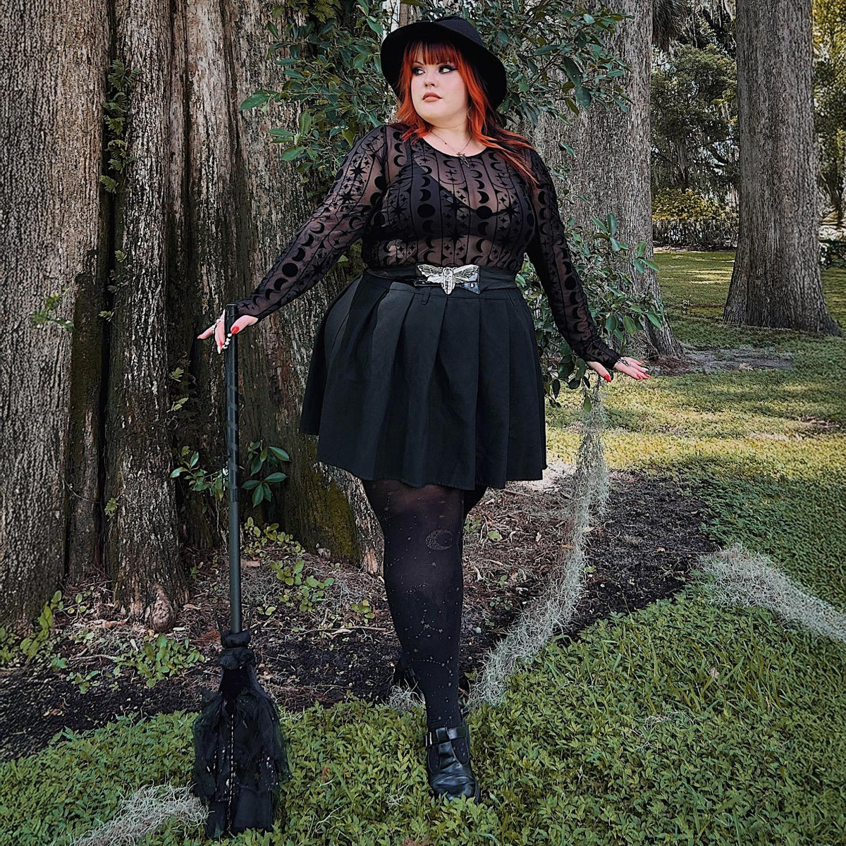 Flock-Mesh-Top – Moon Stars Pinstripe – Schwarz