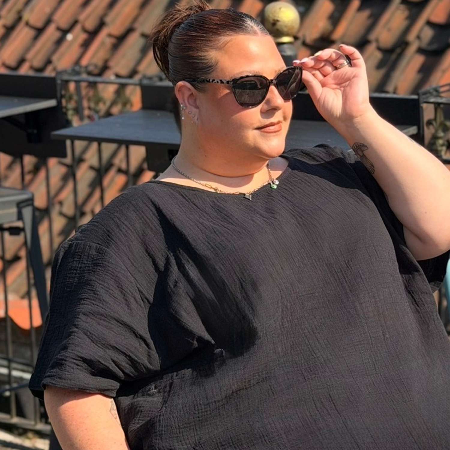 Ida T-Shirt aus Baumwoll-Musselin – Schwarz