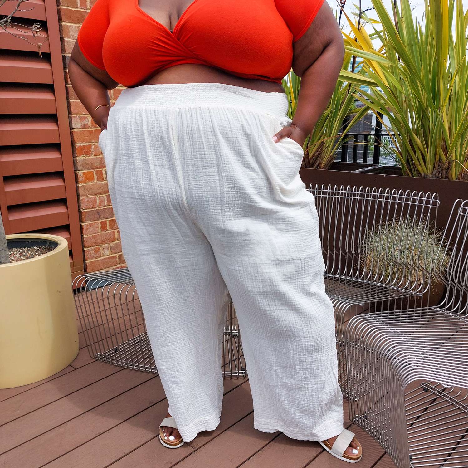Noor Weite Hose aus Baumwoll-Musselin – Creme
