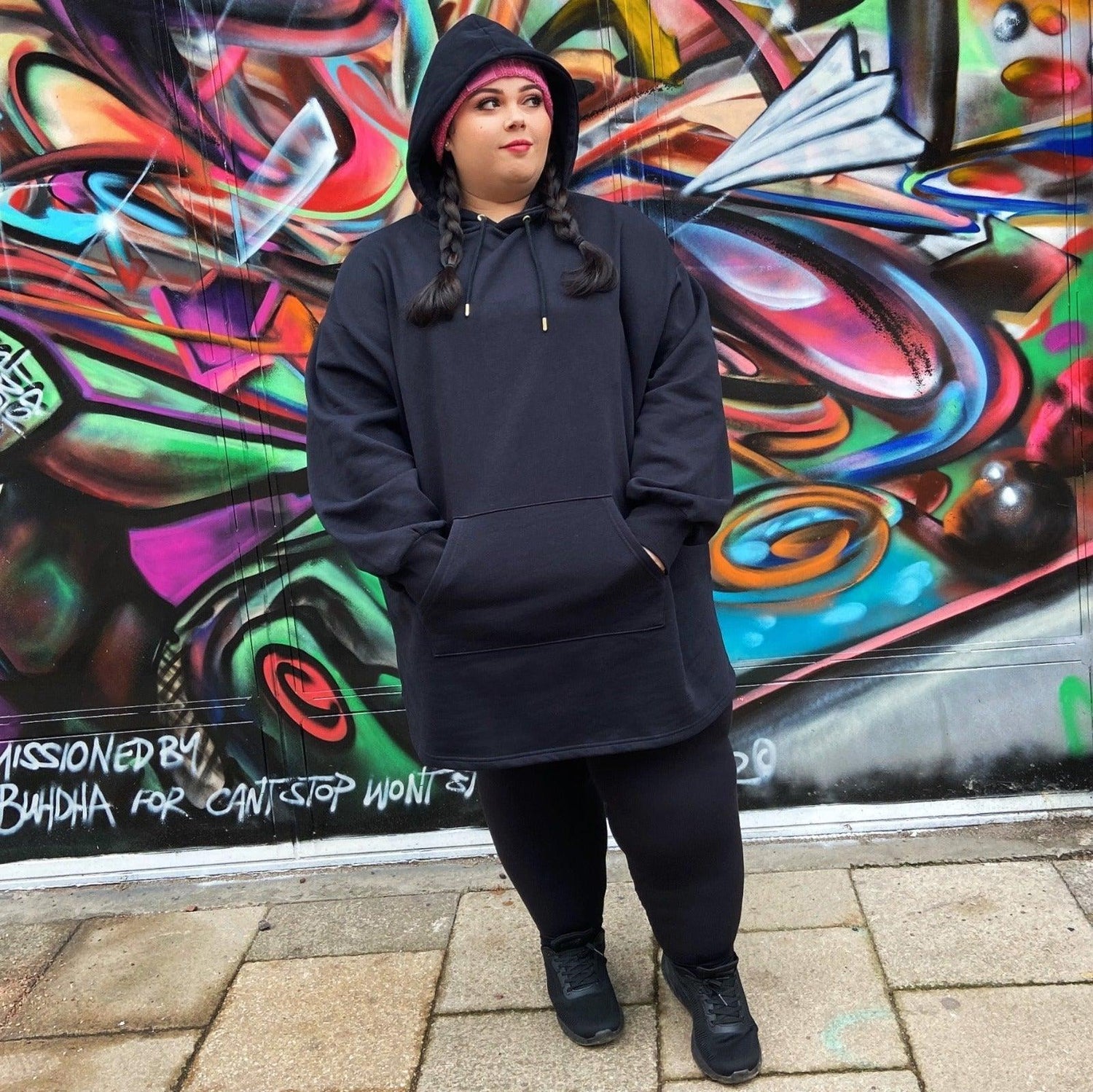 Longline Hoodie i ekologisk bomull - Svart