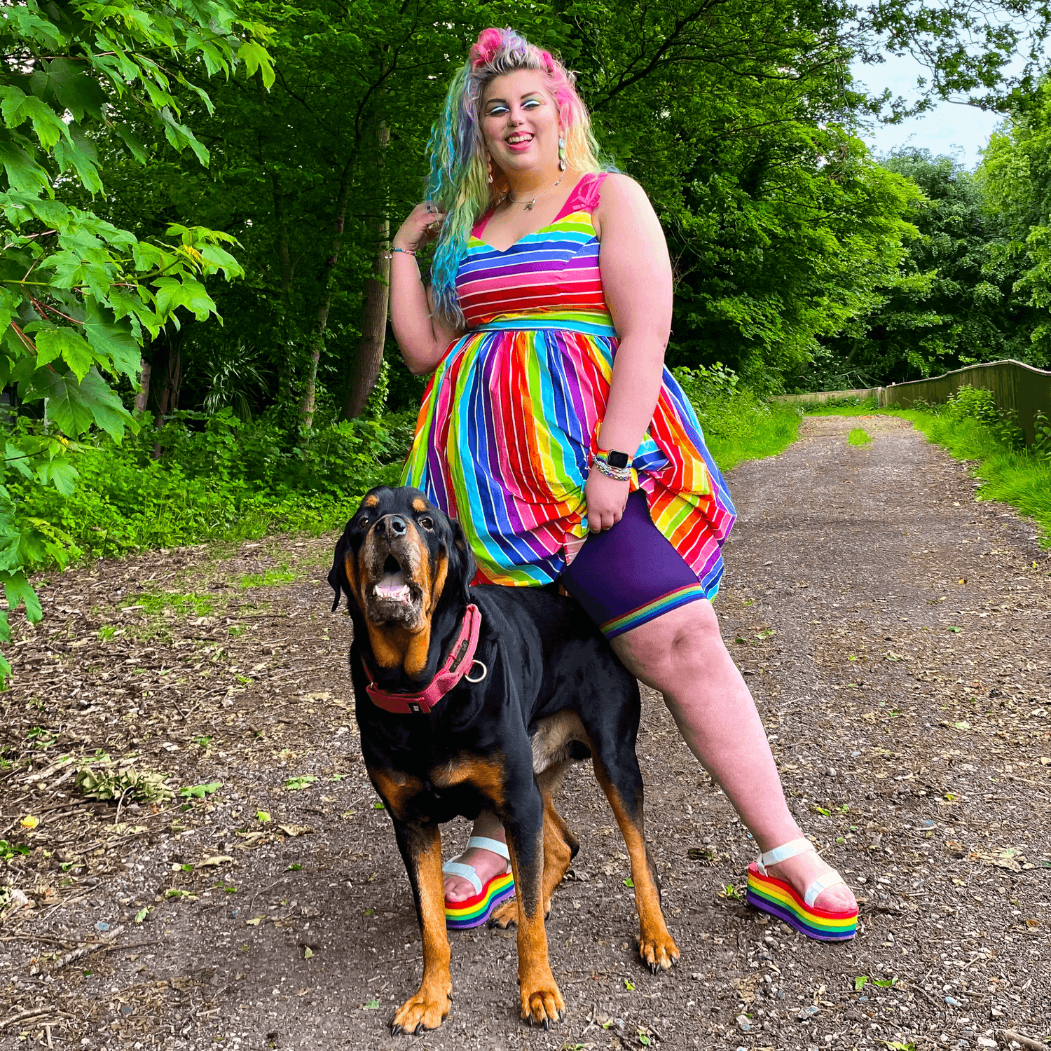 Stay Cool Chub Rub Shorts - Pride - Menschliche Natur
