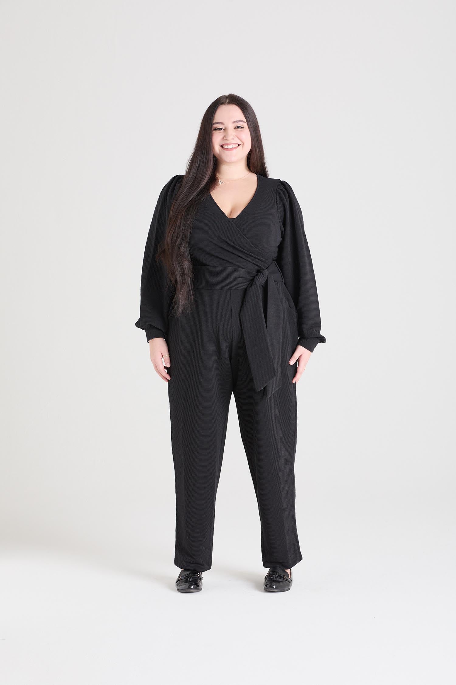 Ottoman Langärmliger Wickel-Jumpsuit - Schwarz