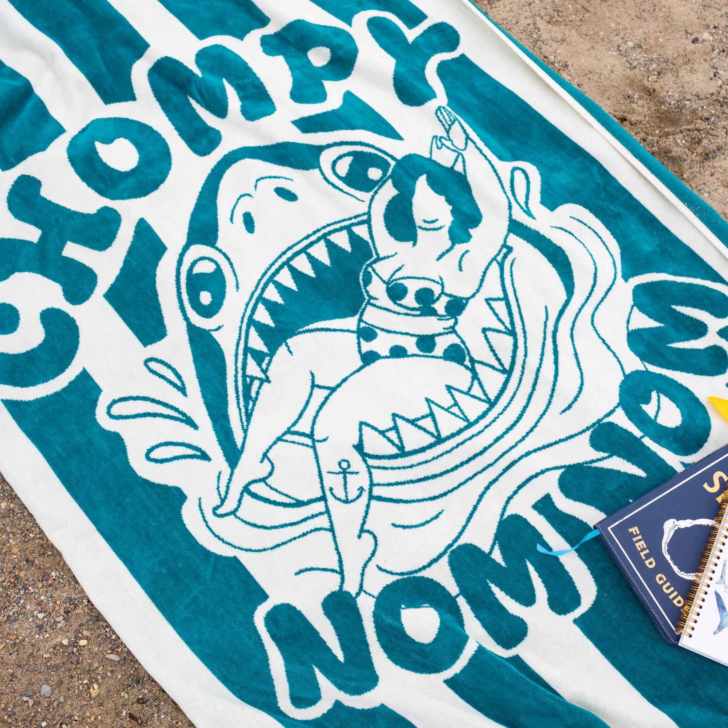 Plüschiges Badetuch – Chompy