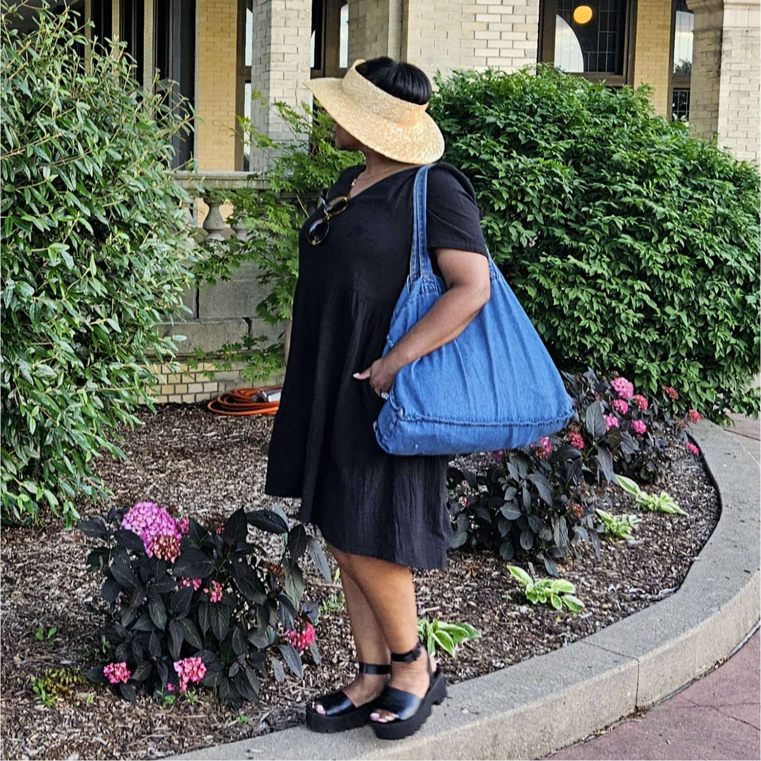 Amrita Kurzes Kleid aus Baumwoll-Musselin – Schwarz