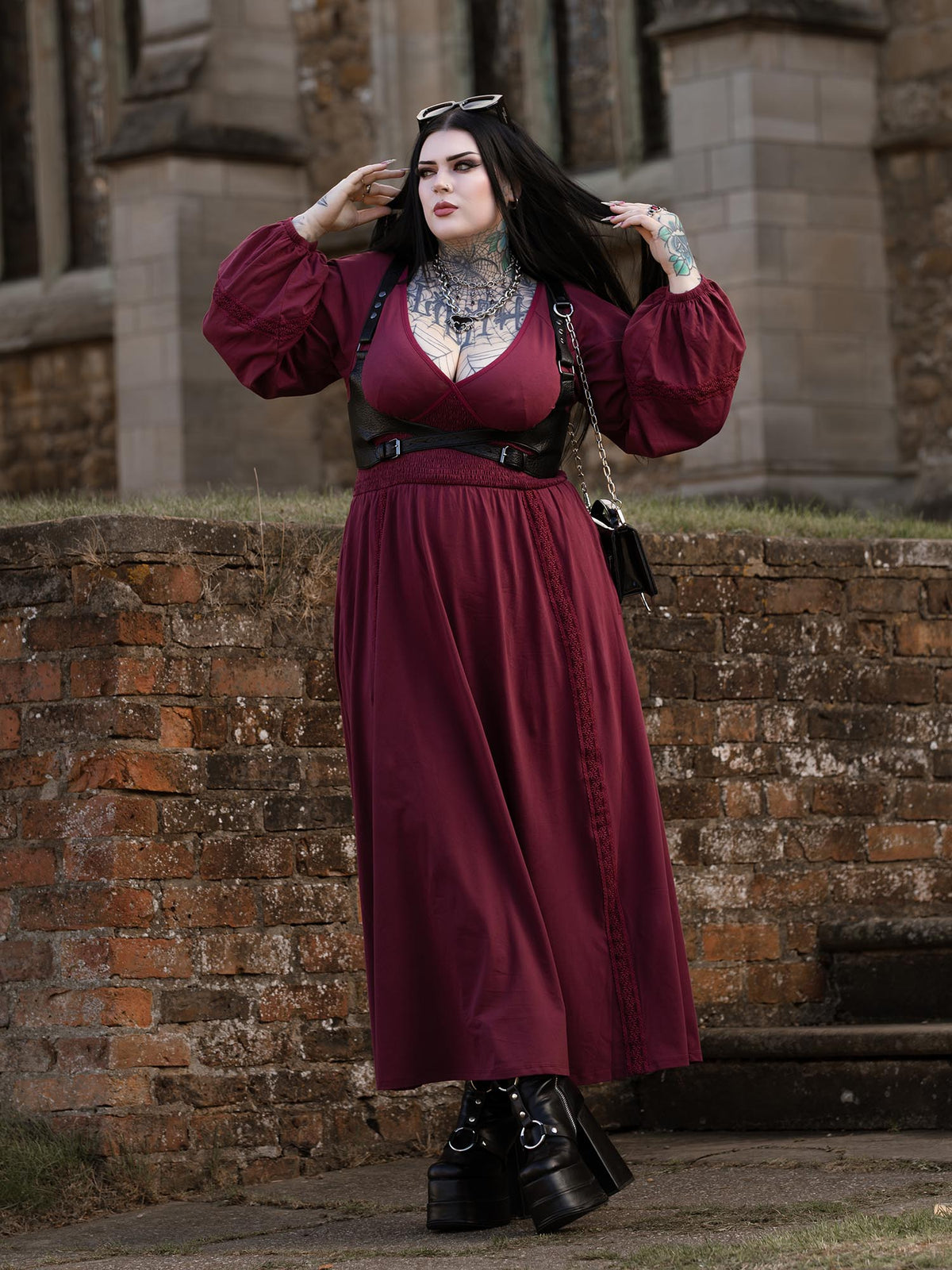 Skye Kleid mit Ballonärmeln und Spitzenbesatz - Burgundy