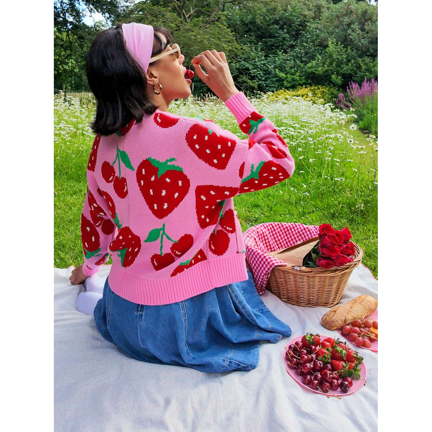 Baumwollreiche Strickjacke – Erdbeere