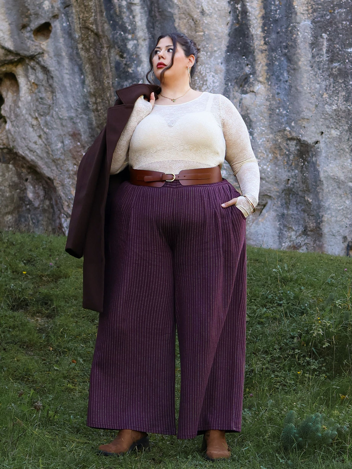 Rum Mesh-Spitzentop mit Rosen - Cream