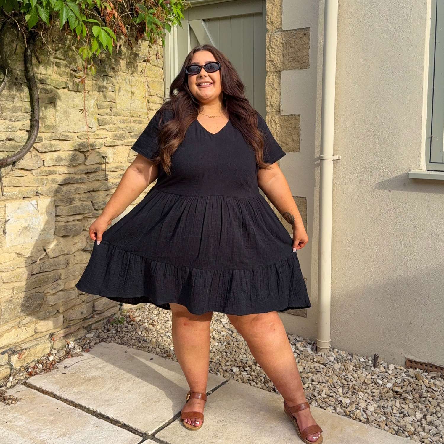 Amrita Kurzes Kleid aus Baumwoll-Musselin – Schwarz