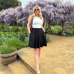 Toni, 5'7" - Size D