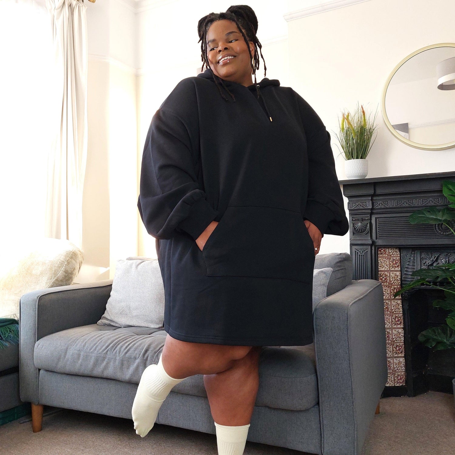 Longline Hoodie i ekologisk bomull - Svart